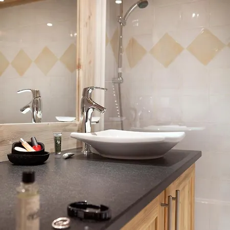 Cgh Résidences&spas Les Granges Du Soleil Appart hôtel